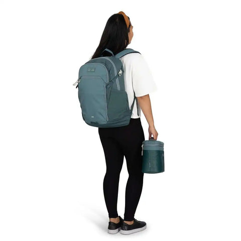 Osprey Axis x Hydro Flask Campus Essentials Bundle